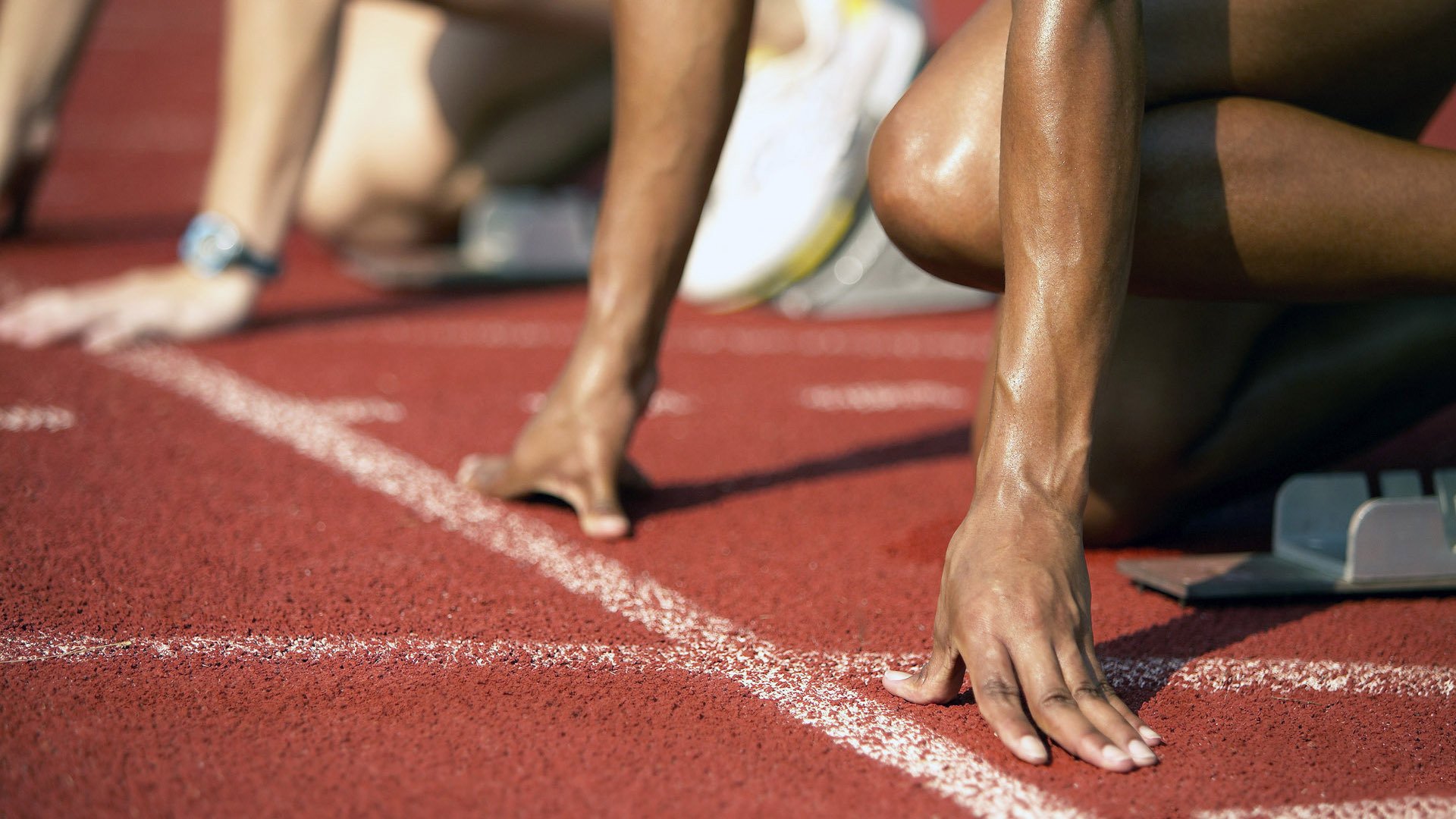 男子篮球职业赛场关注球员心理状态建立干预体系，篮球运动员的心理选材